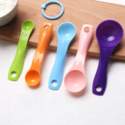 Set of 5 Plastic Measuring Spoons